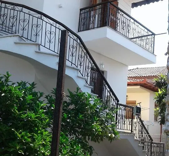 Annas 2 Άγιος Νικόλαος